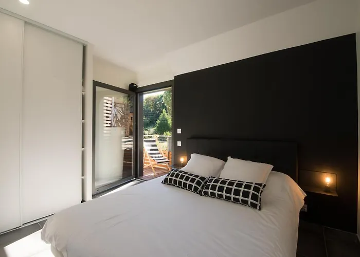 公寓 & Me Avec Balcon Et Parking Prive 萨尔拉拉卡内达