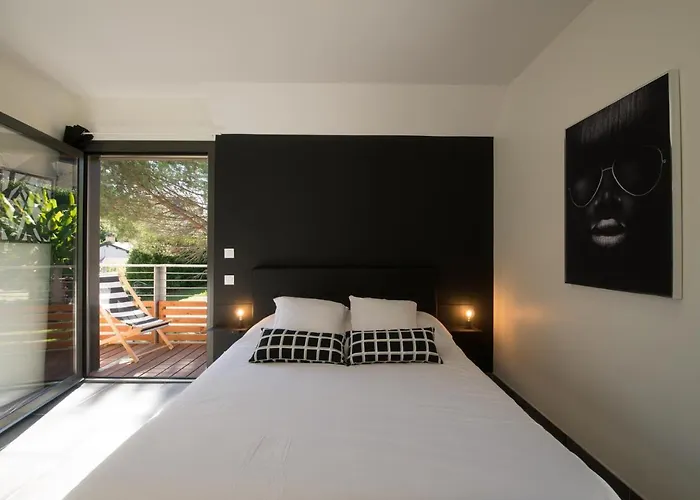 & Me Avec Balcon Et Parking Prive 公寓